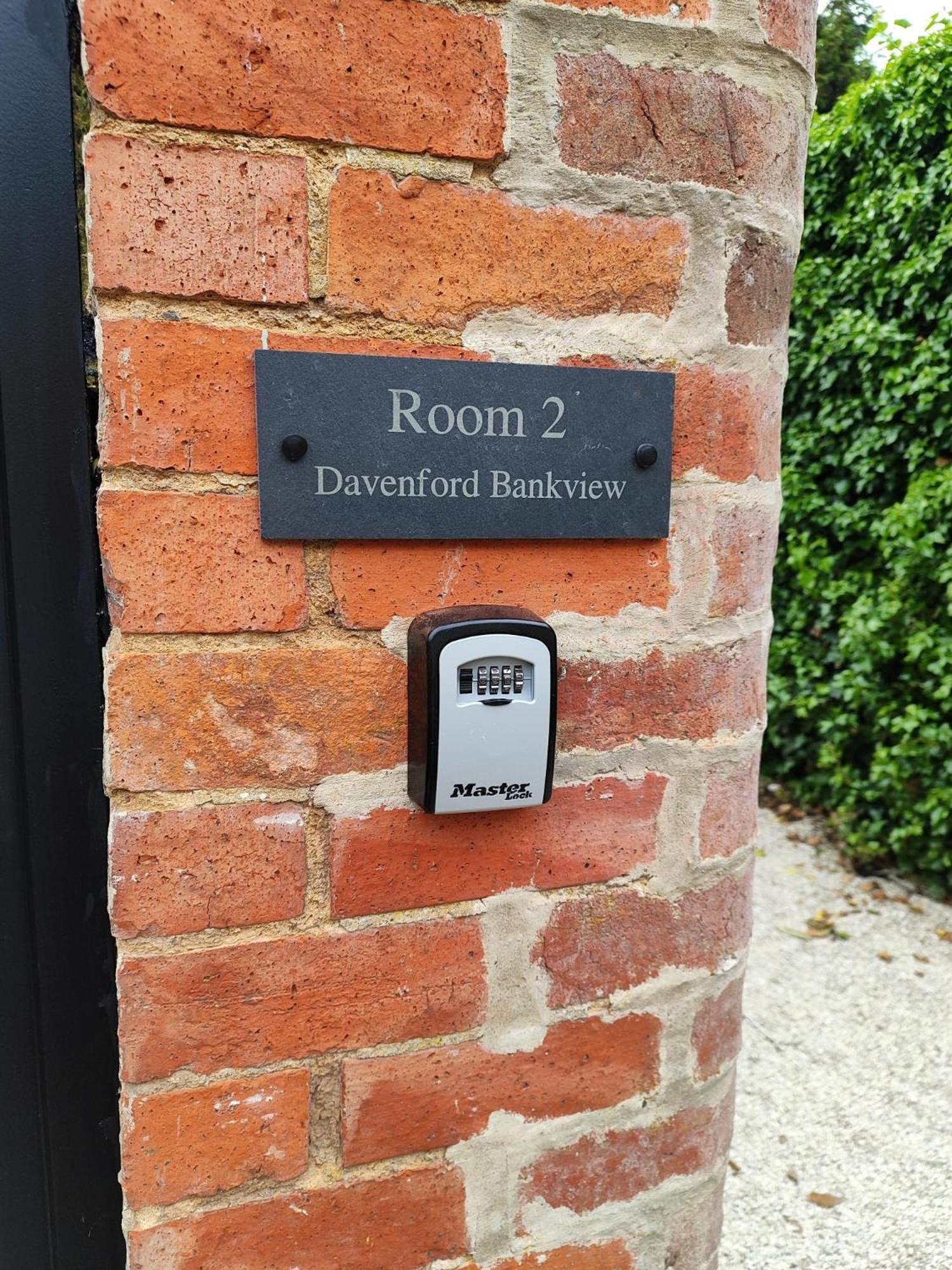 Bankview Apartment Moreton-in-Marsh Exterior photo