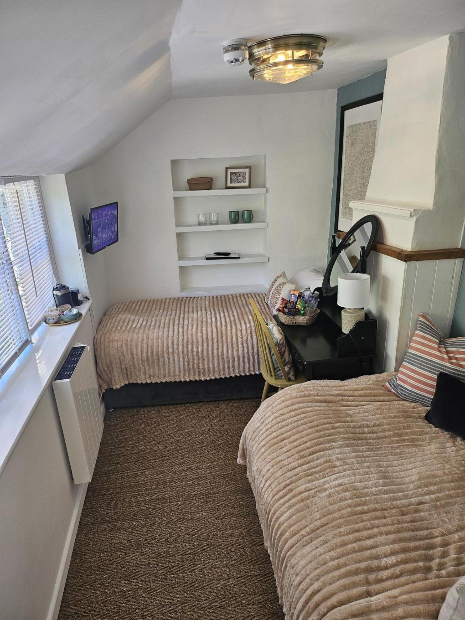 Bankview Apartment Moreton-in-Marsh Room photo